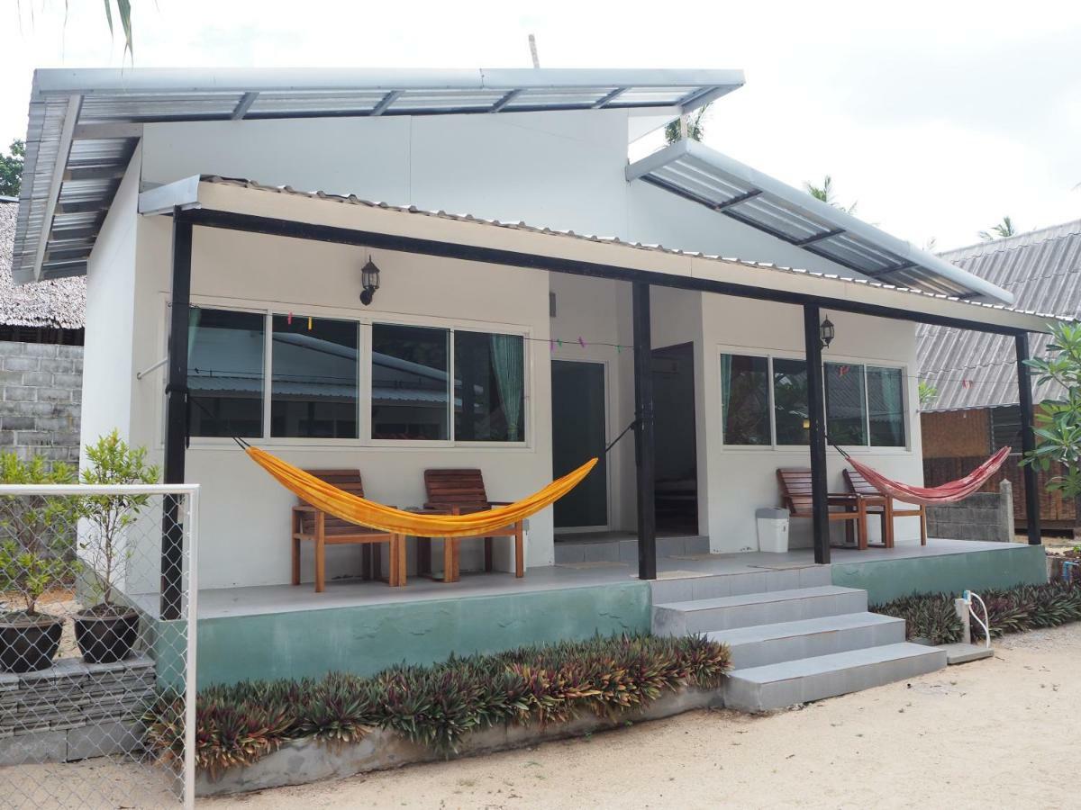 Bluesky Beach Bungalows Koh Lanta Exterior photo